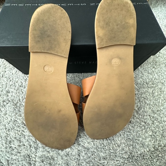 Steve Madden Women's Tan Slide Sandals - Picture 4 of 4
